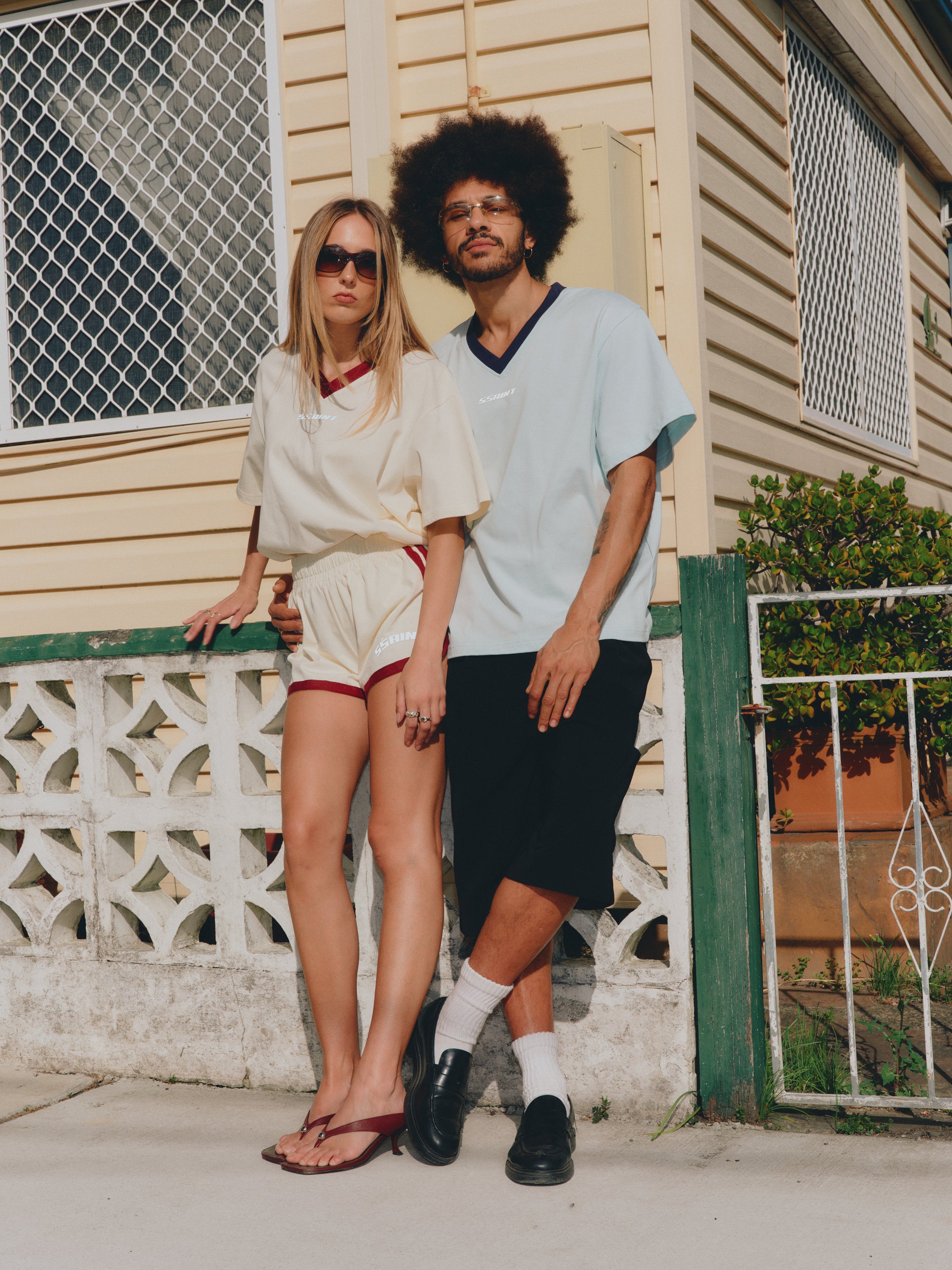 REFLECTIVE V NECK TEE - BUTTER