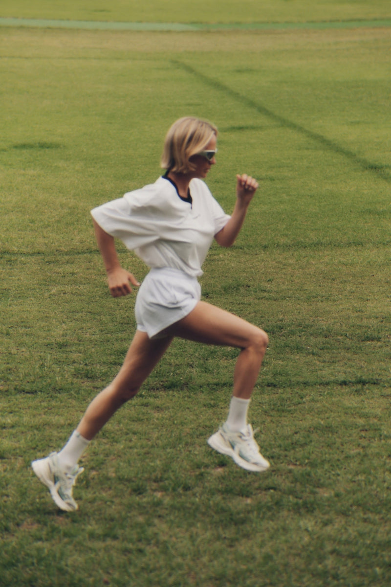 REFLECTIVE V NECK TEE - WHITE