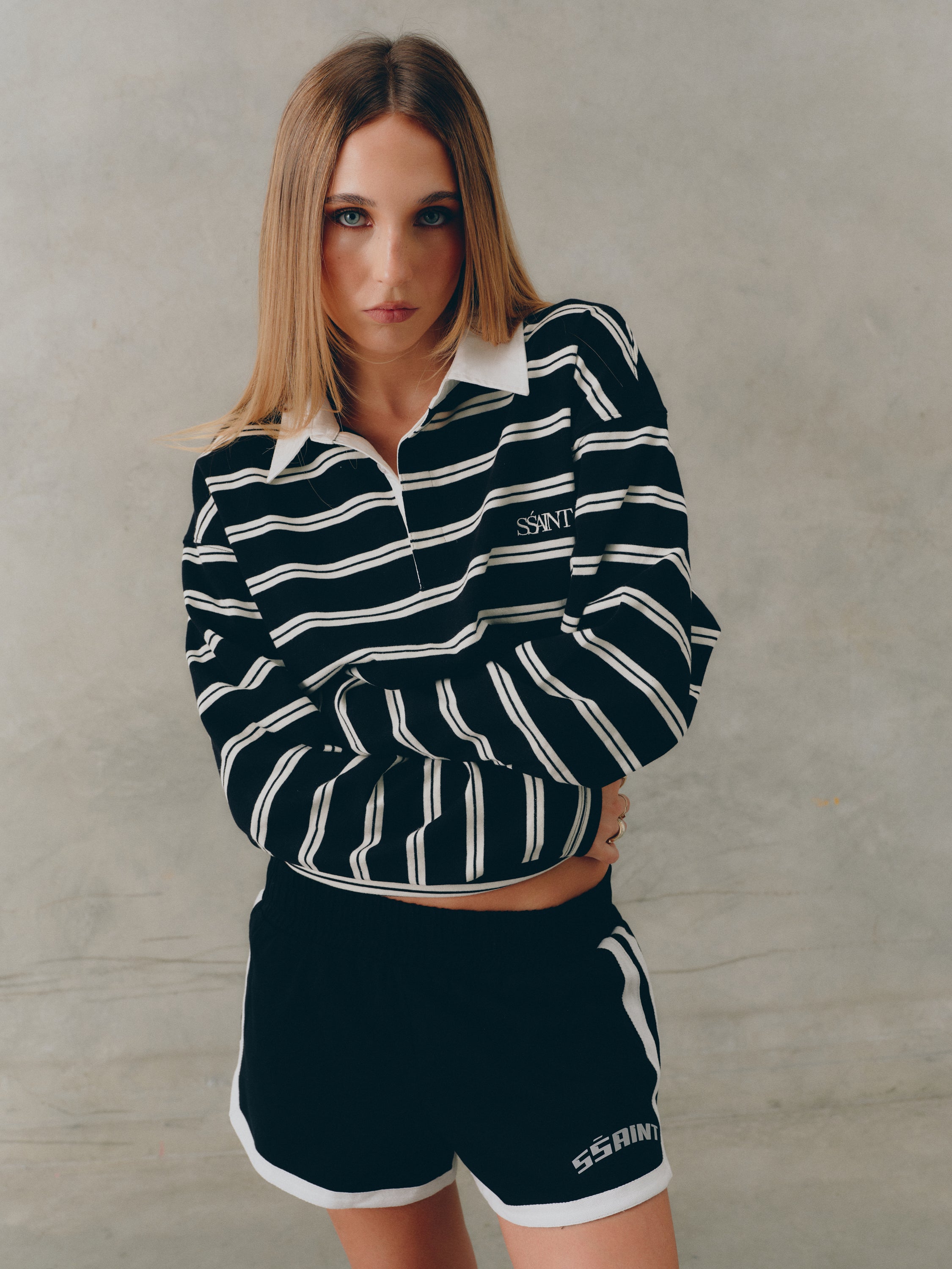 REFLECTIVE V SHORTS - BLACK – SŚAINT AU