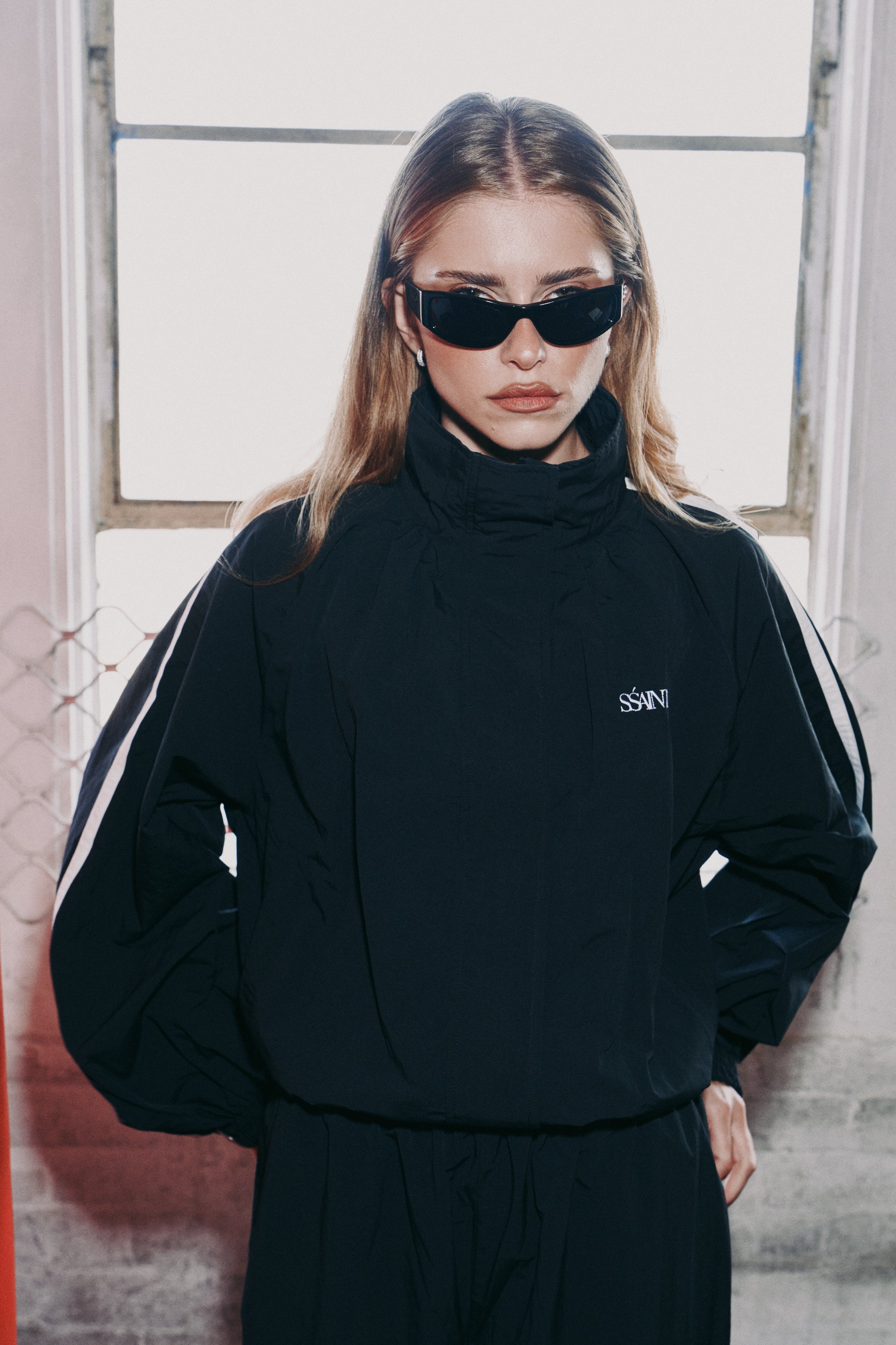 FIGHT NIGHT ZIP WINDBREAKER - BLACK – SŚAINT AU