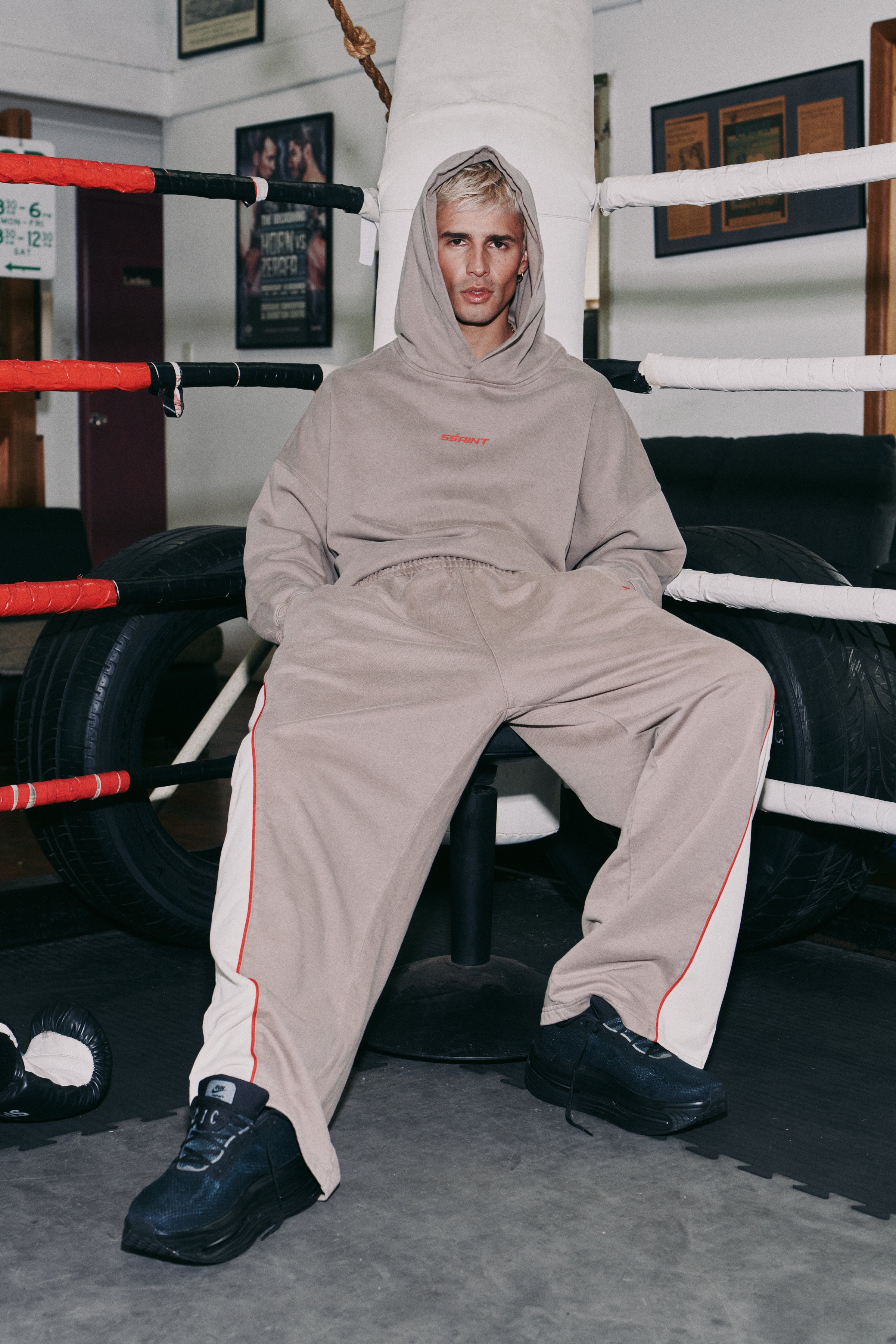 THE RIVAL HOODIE  - ACID WASH BEIGE