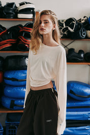 THE VICTORY LONG SLEEVE - CREAM