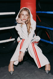 SŚAINT CROPPED HOODIE - GREY & RED