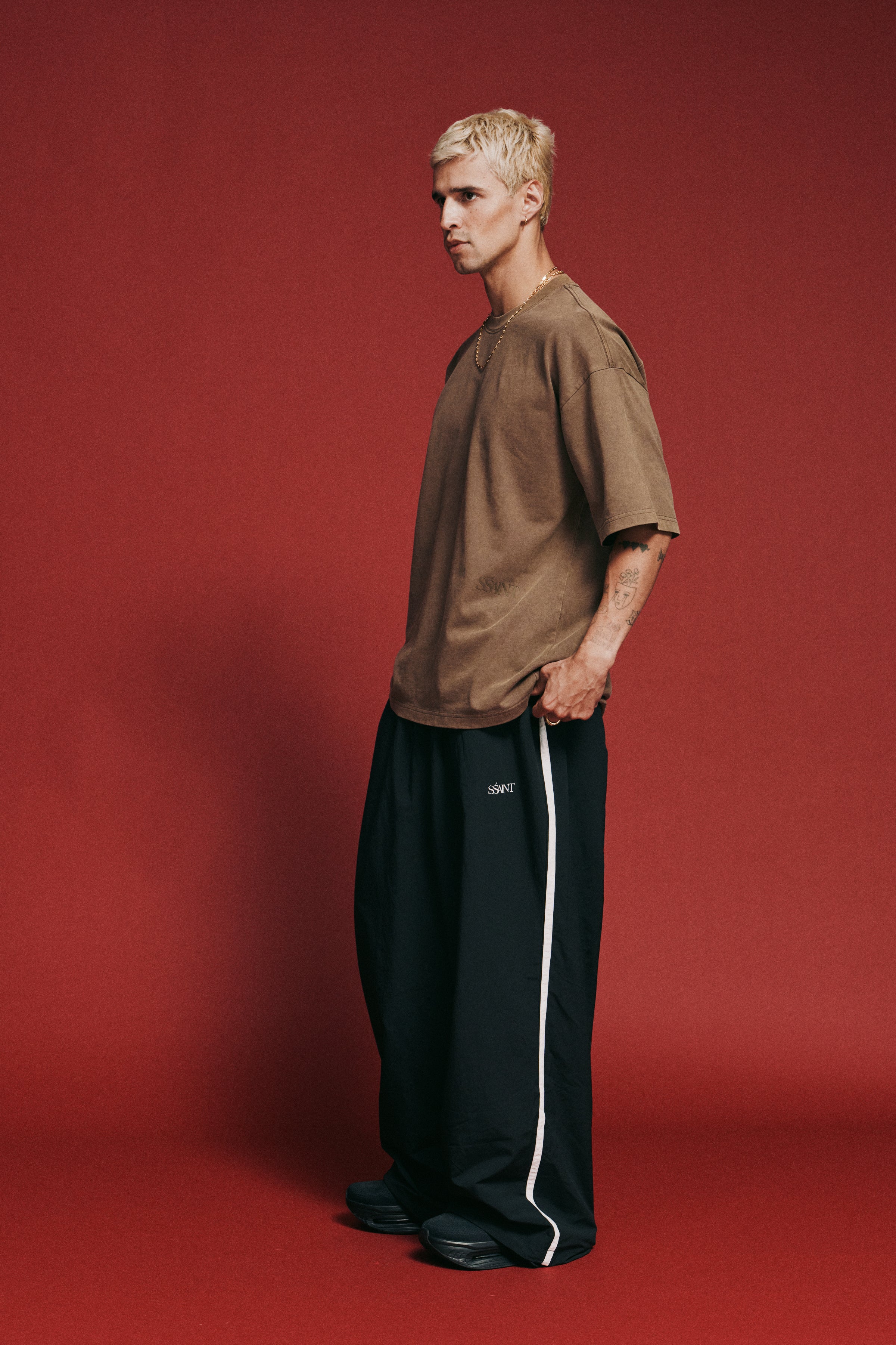THE LEGACY TEE - VINTAGE BROWN // TONAL LOGO
