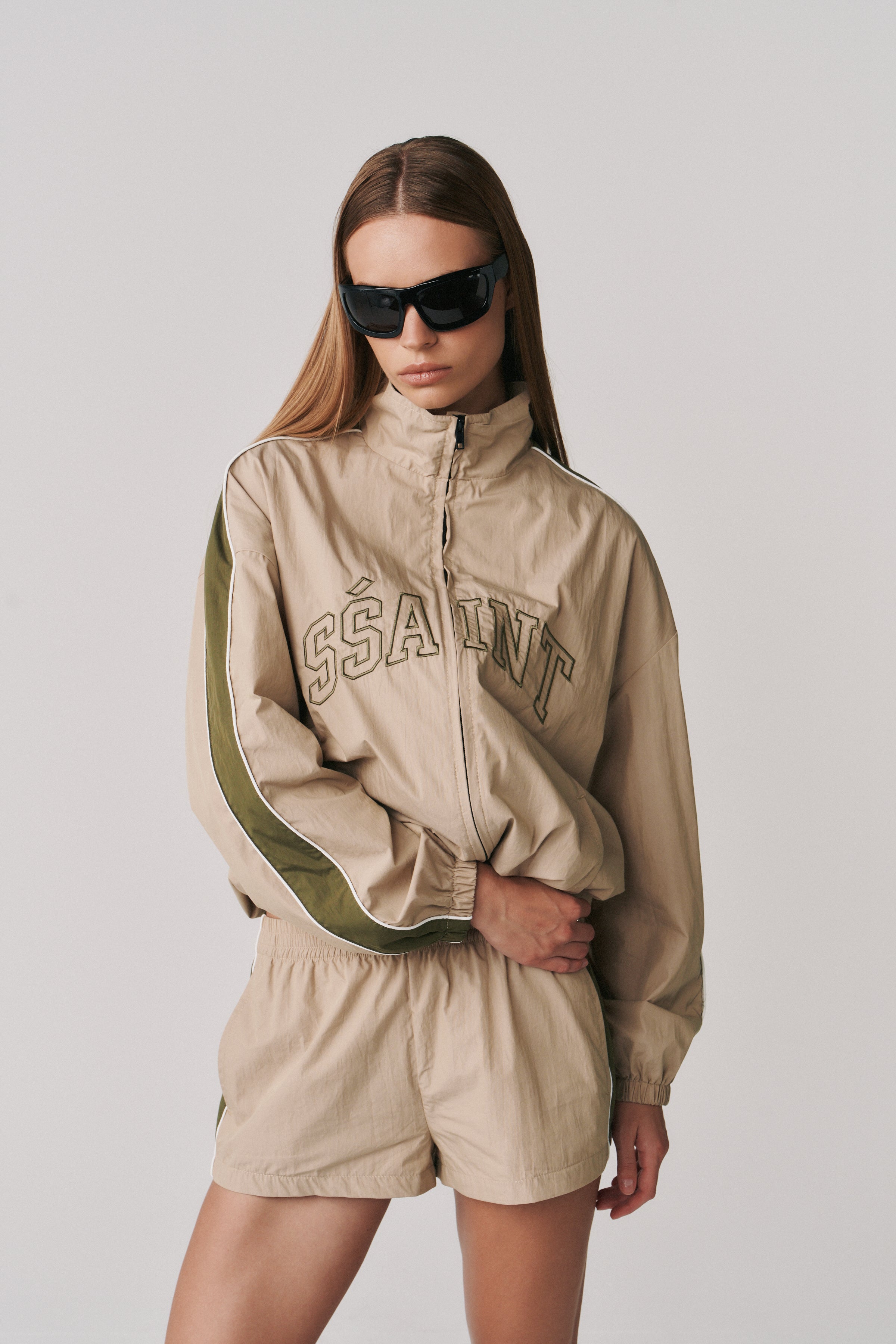 THE GROUNDS TRACK SHORT - TAN & KHAKI
