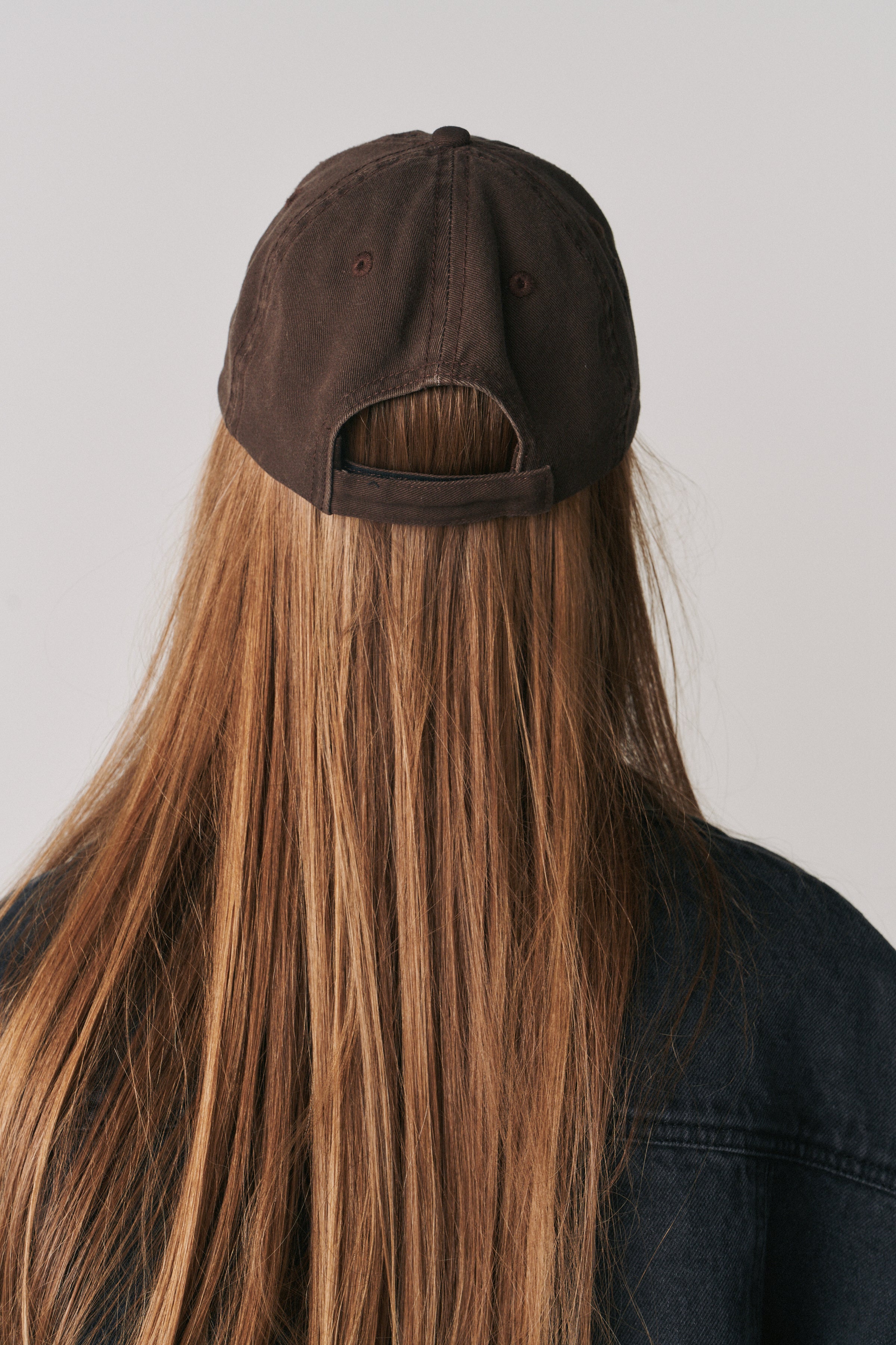 SCRIPT LOGO CAP - ESPRESSO