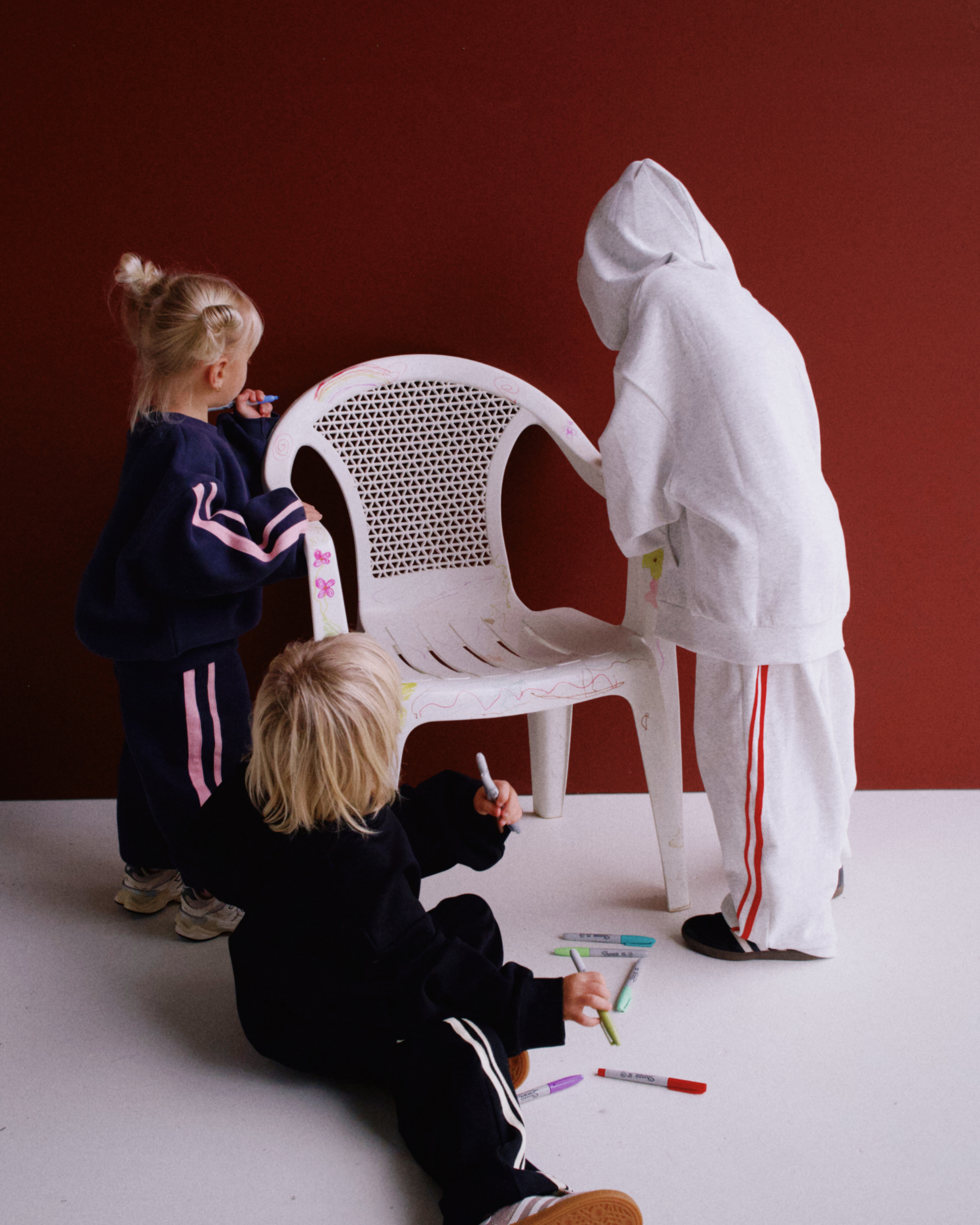 KIDS LOGO HOODIE - BLACK & BUTTER