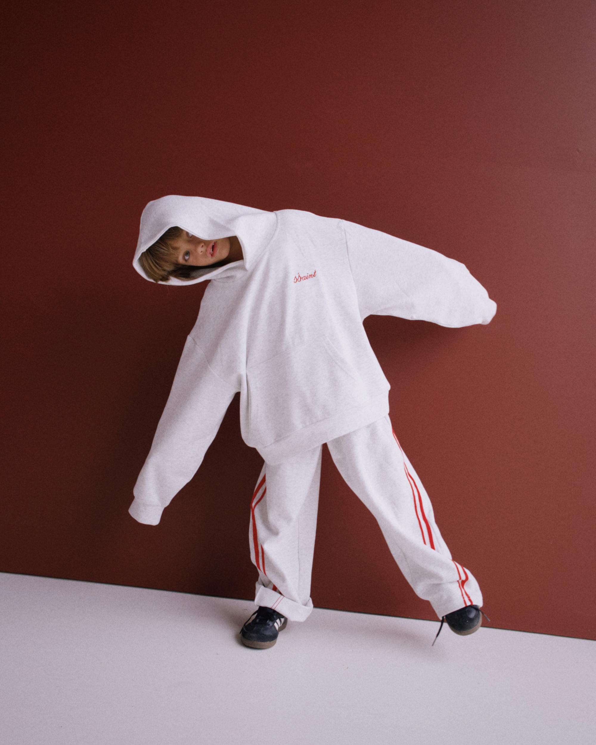 KIDS LOGO HOODIE - GREY & RED