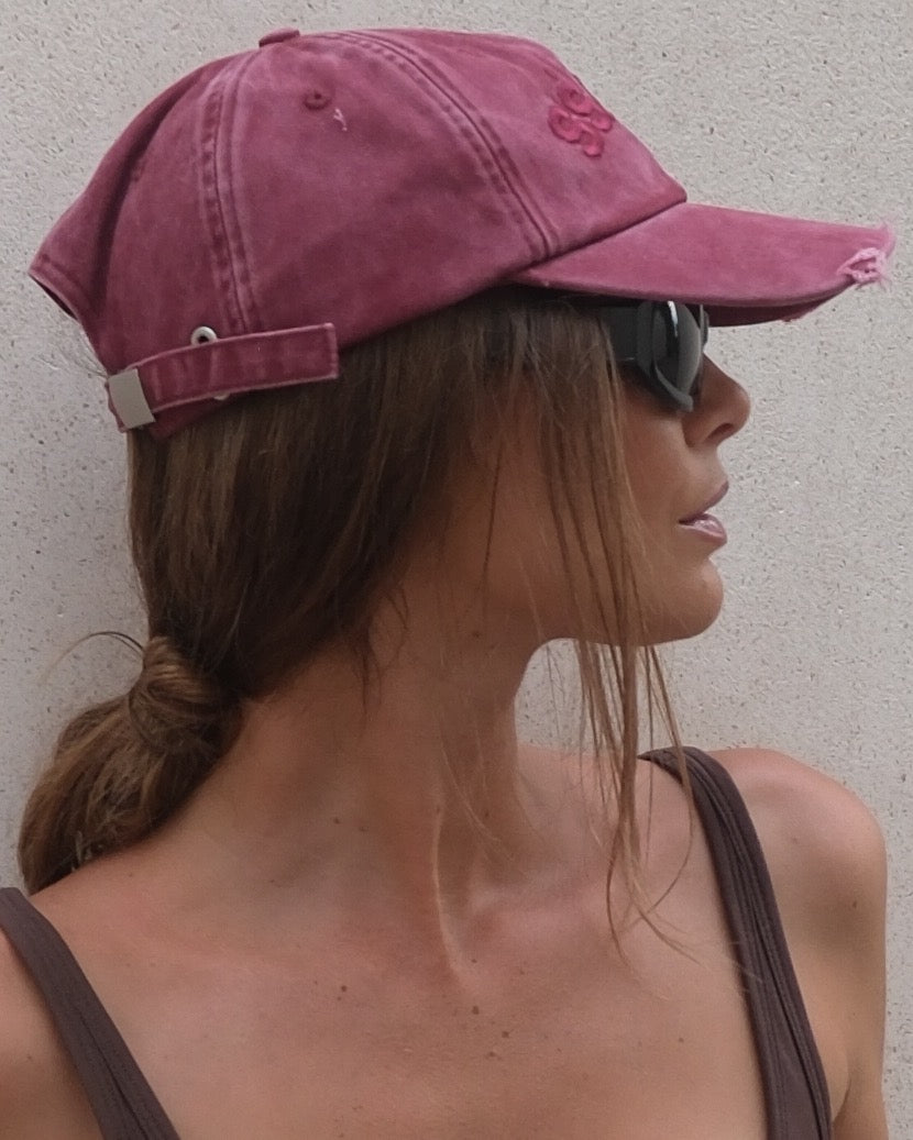 SŚAINT LOGO CAP - CHERRY
