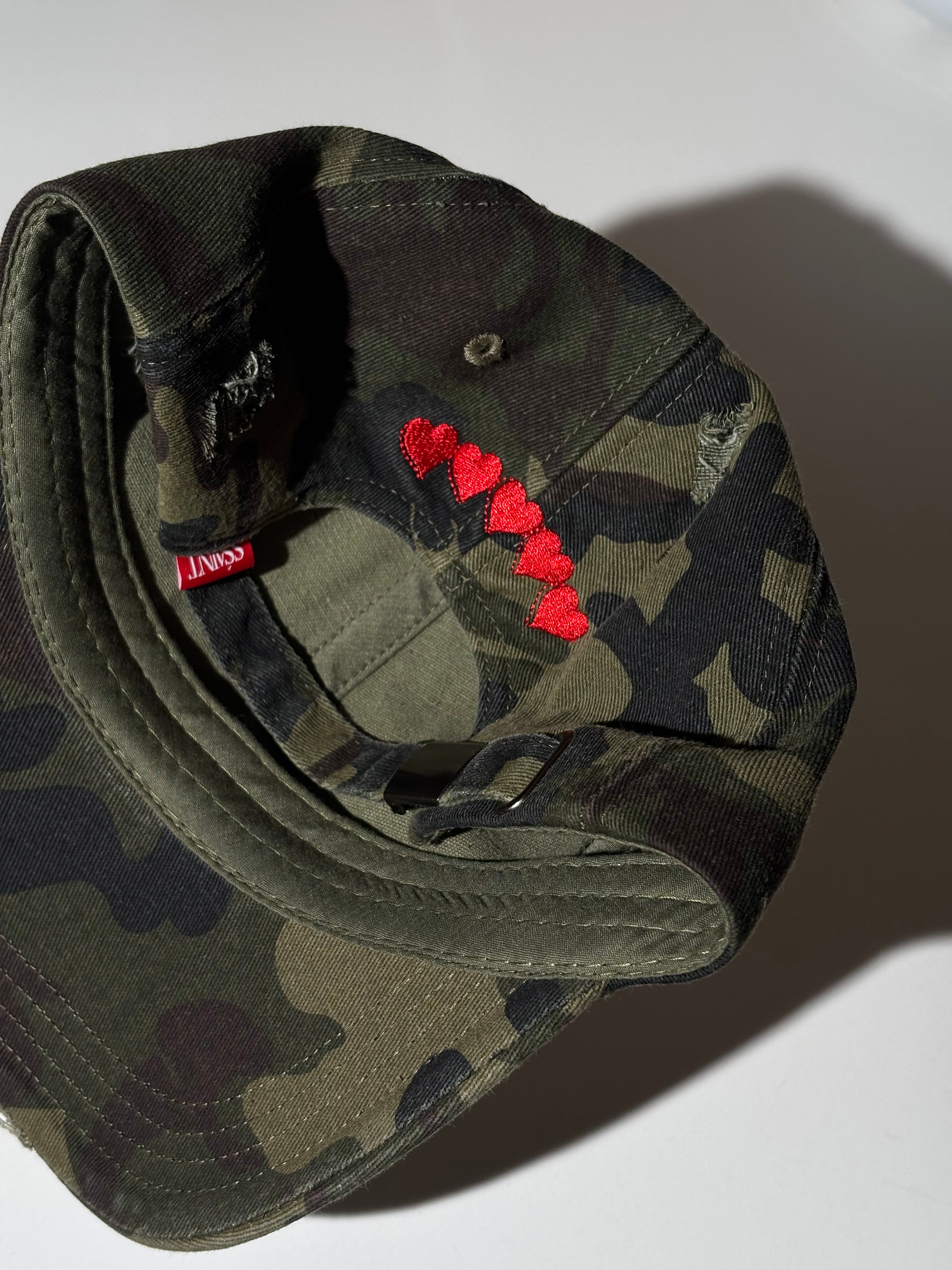 SŚAINT CAMO DAD CAP - CHERRY