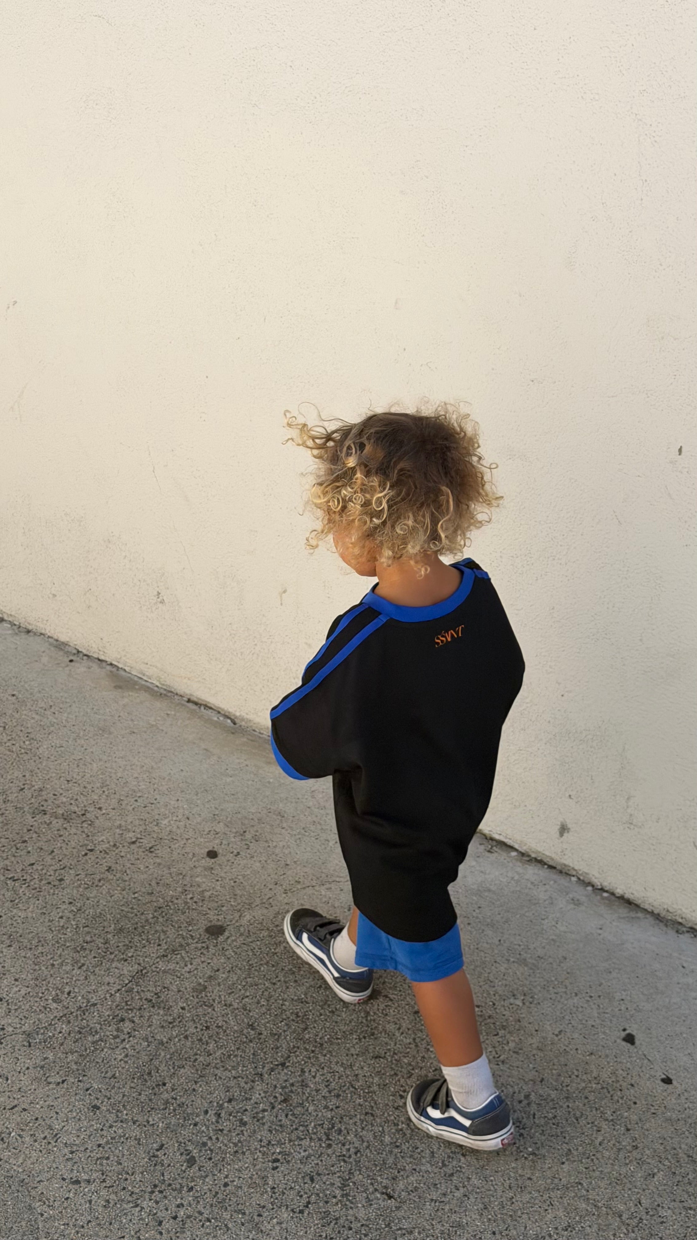 KIDS TWENTY TWO TEE - BLACK