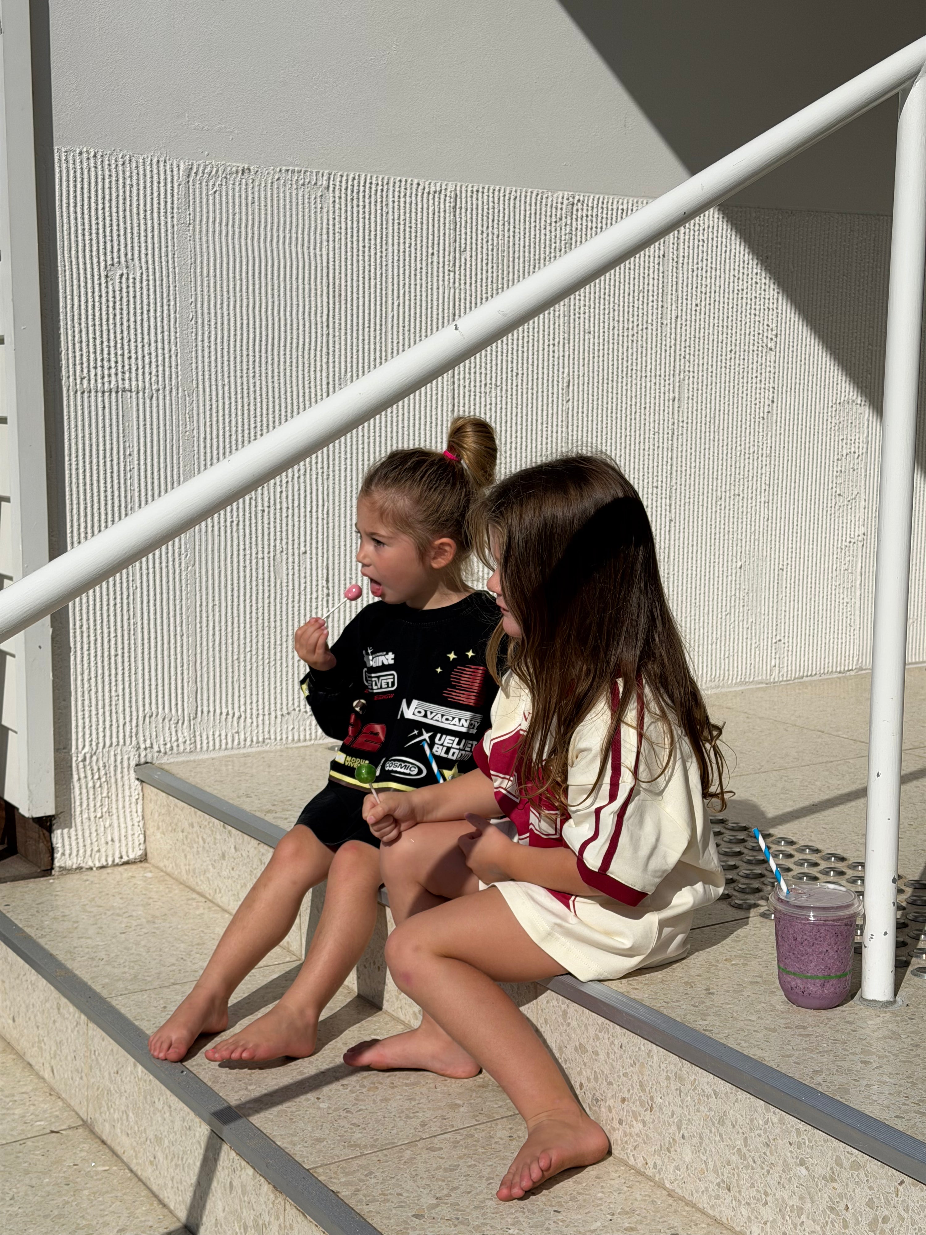 KIDS SIGNATURE MOTO TEE - BLACK