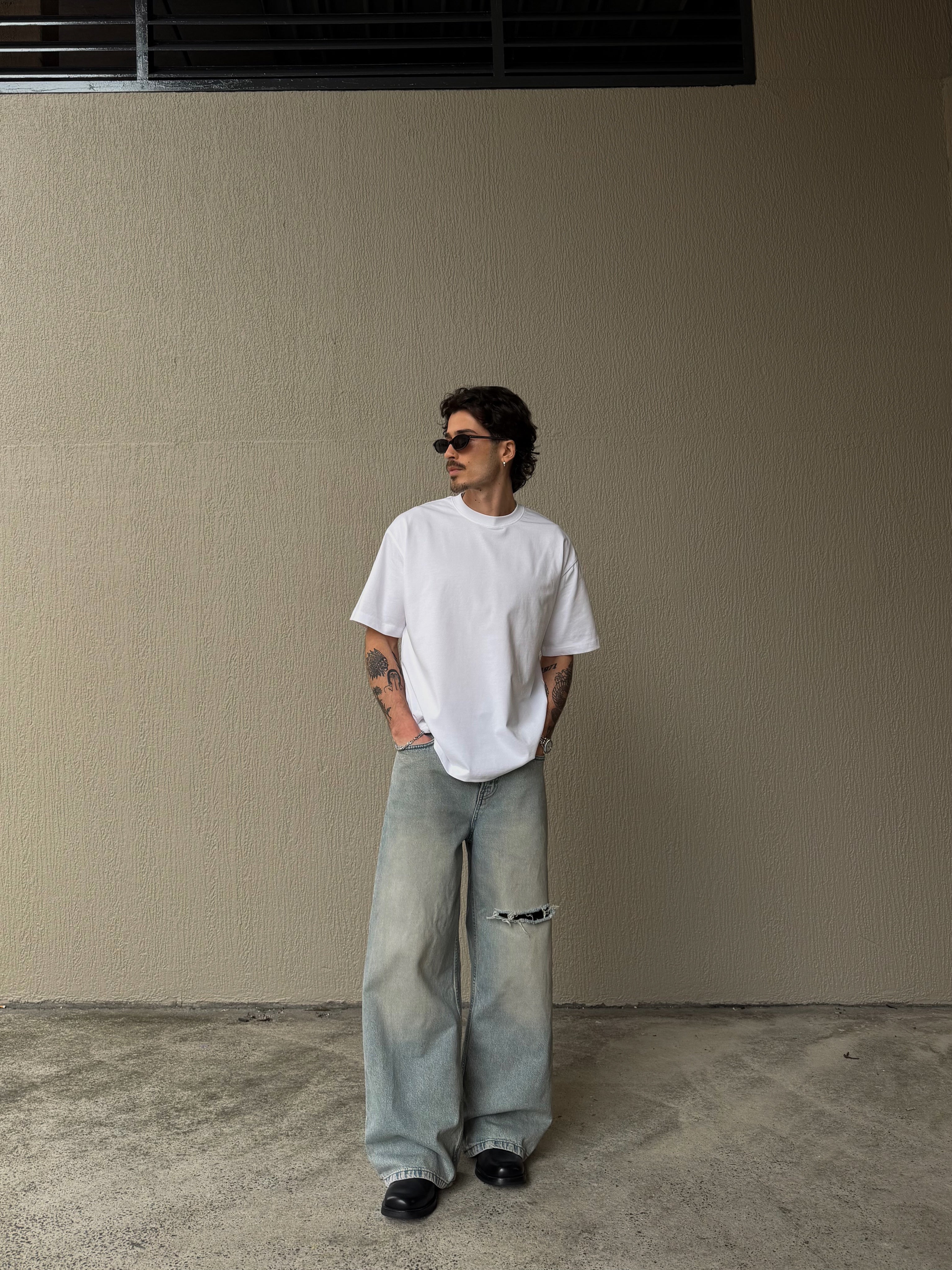 THE LEGACY TEE - WASHED WHITE // TONAL LOGO