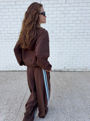 SŚAINT CROPPED HOODIE - BROWN
