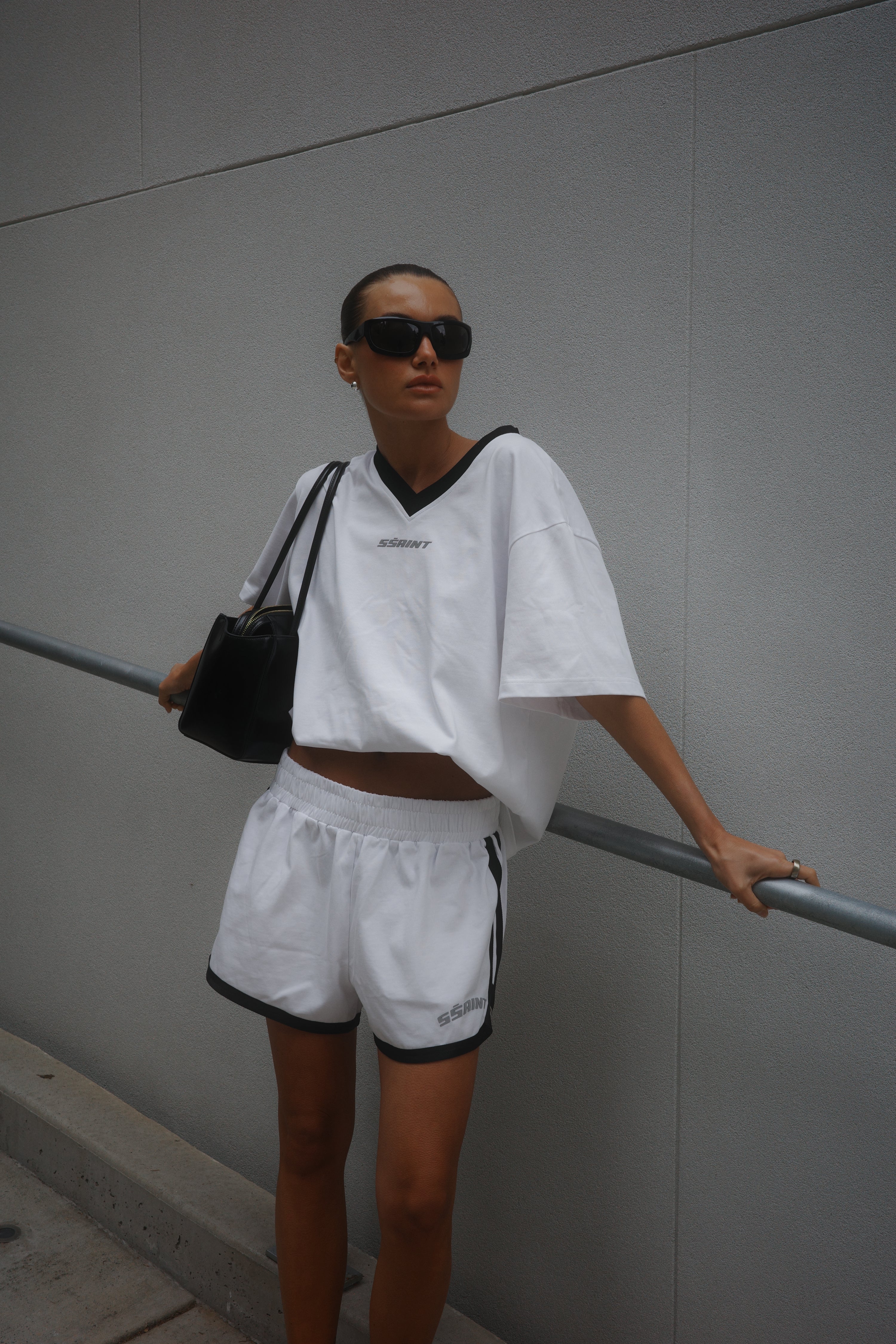 REFLECTIVE V NECK TEE - WHITE