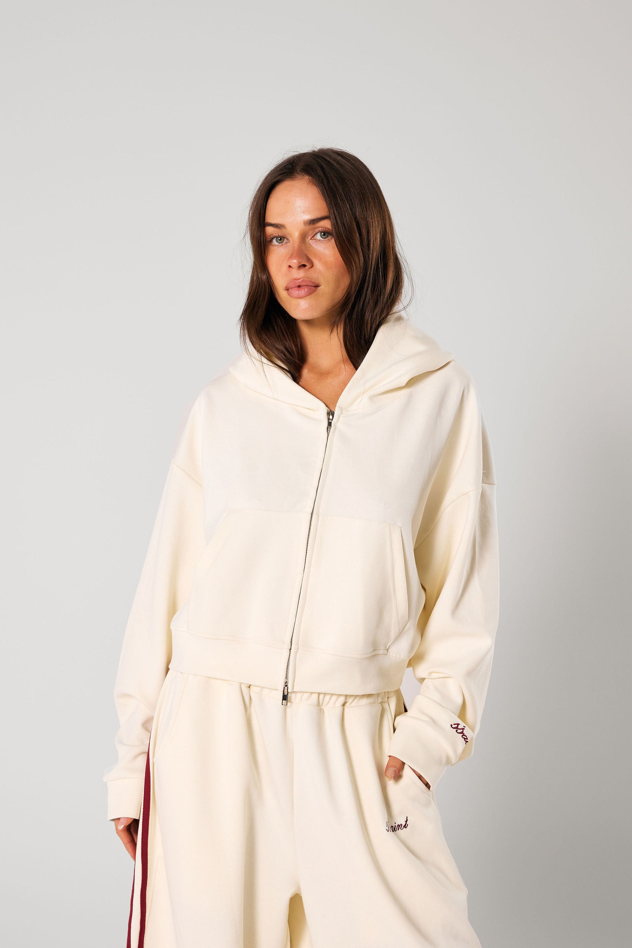 SŚAINT CROPPED HOODIE BUTTER