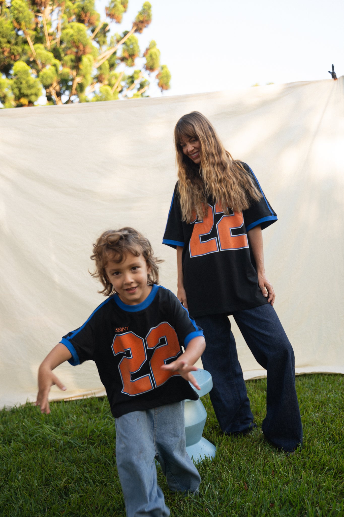 KIDS TWENTY TWO TEE - BLACK